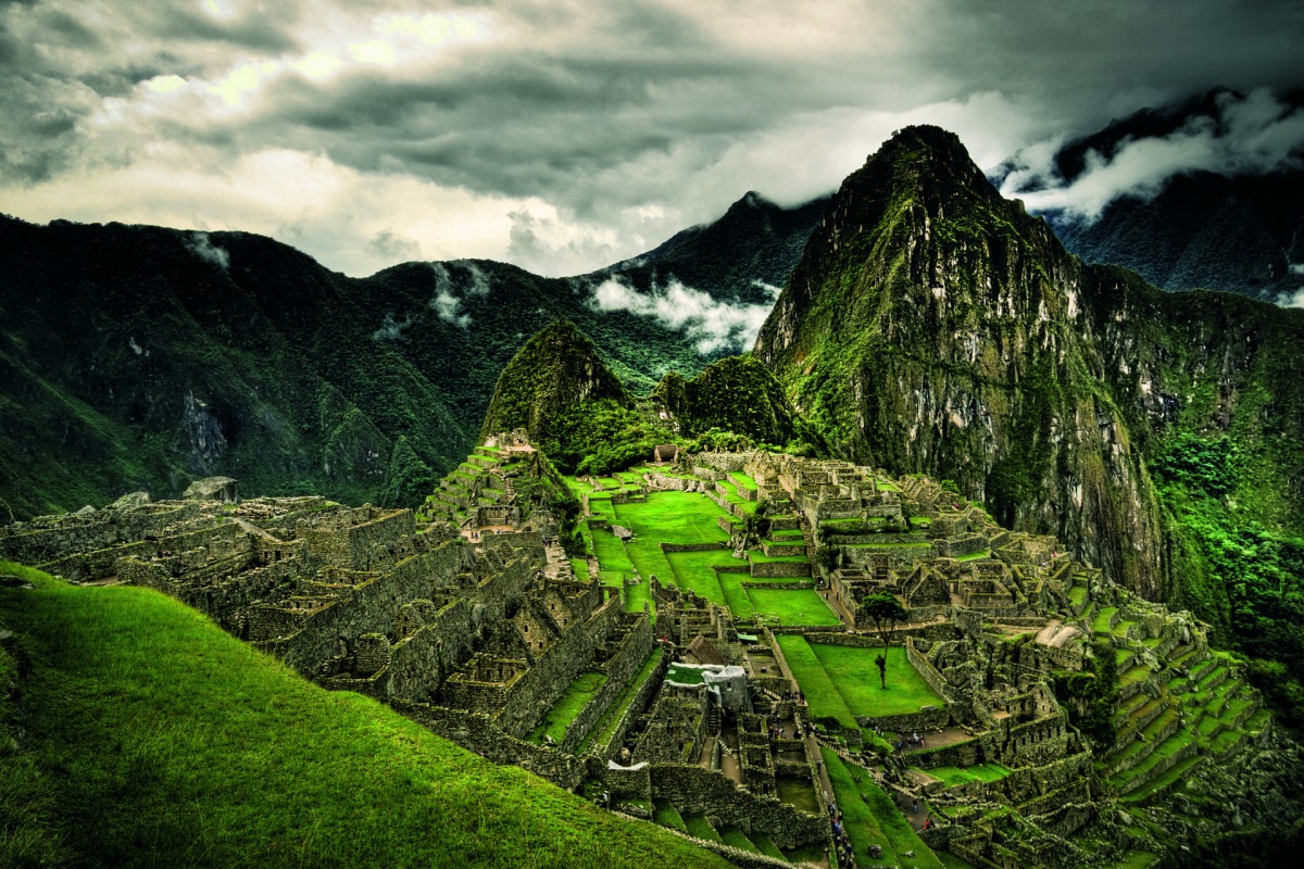 Experience Machu Picchu in the Most Peaceful Moments